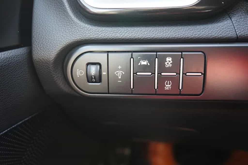 Kia XCeed 1.4 T-GDI JBL Edition LED Navi Sitzheizung 09/2020-photo-28