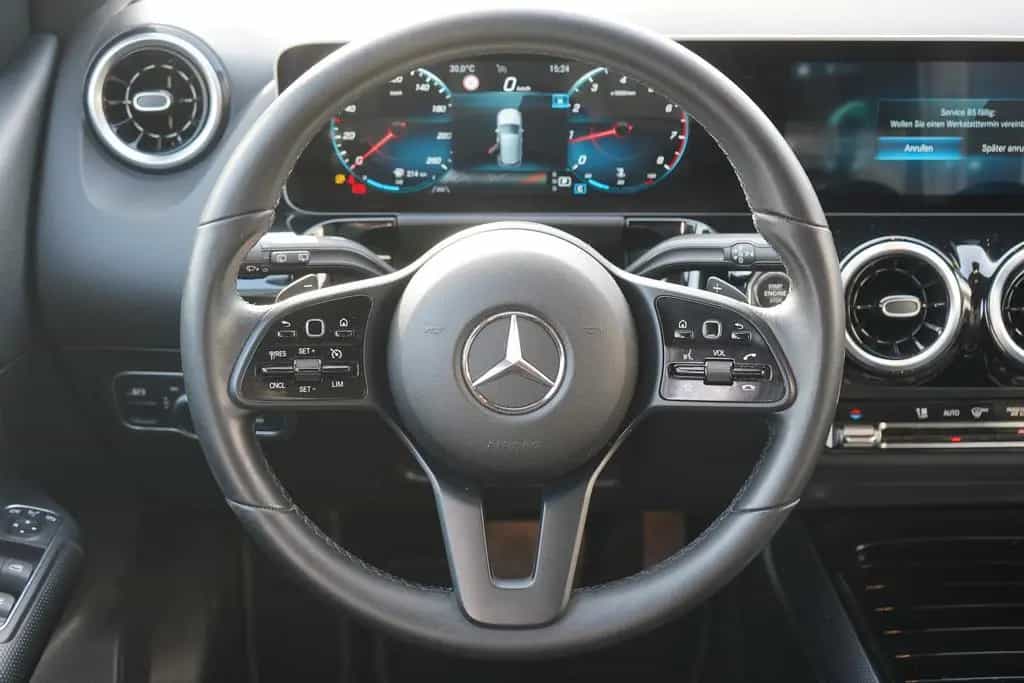 Mercedes-Benz B 180 B180 Style LED Navi Sitzheizung Totwinkel 360° 03/2020-photo-22