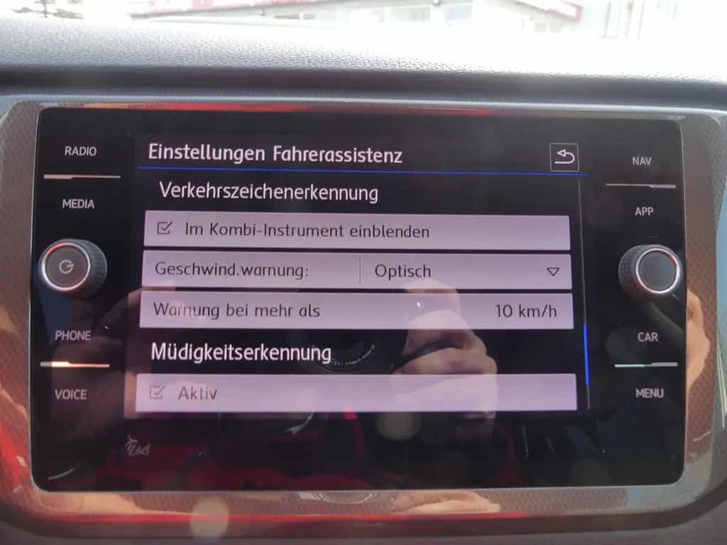Volkswagen Golf Sportsvan 1.5 TSI LED Kamera beh. Frontsche 07/2018-photo-14