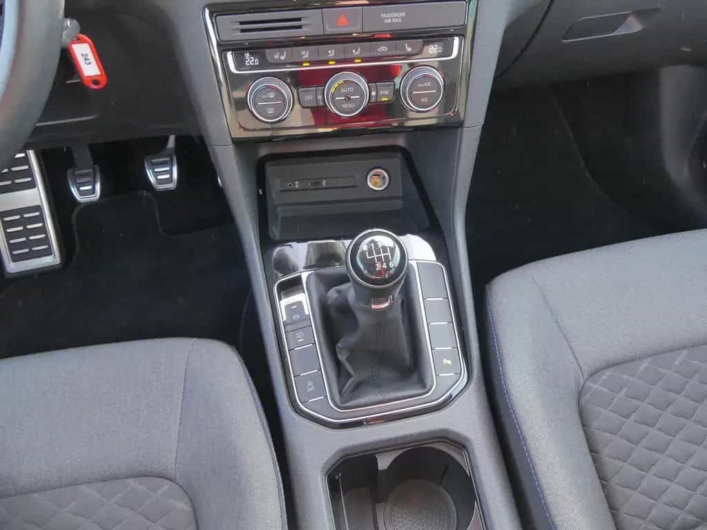 Volkswagen Golf Sportsvan 1.5 TSI LED Kamera beh. Frontsche 07/2018-photo-21