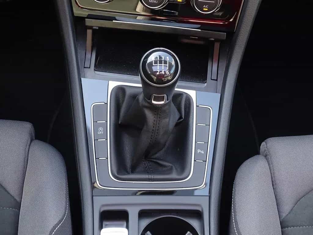 Volkswagen Golf VII 1.4 TSI Highline LED Navi Panorama PDC 05/2018-photo-16