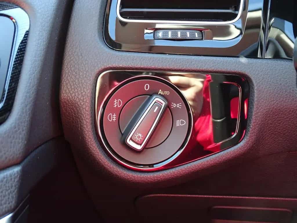 Volkswagen Golf VII 1.4 TSI Highline LED Navi Panorama PDC 05/2018-photo-23
