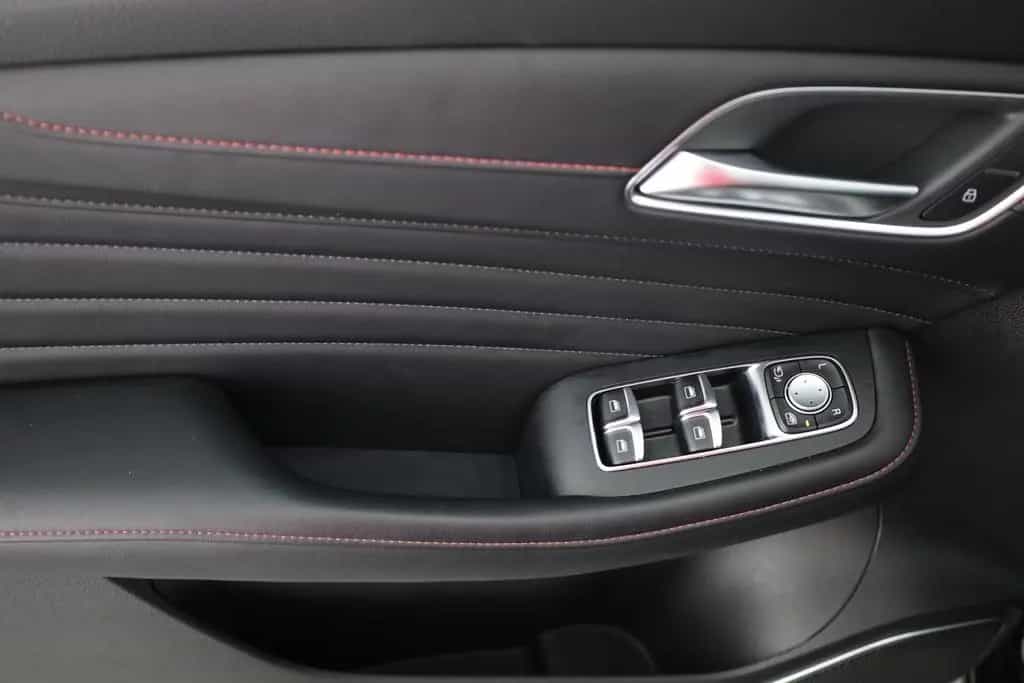 MG HS 1.5 T-GDI Luxury Aut. LED ACC Navi 360° Pano 01/2024-photo-21
