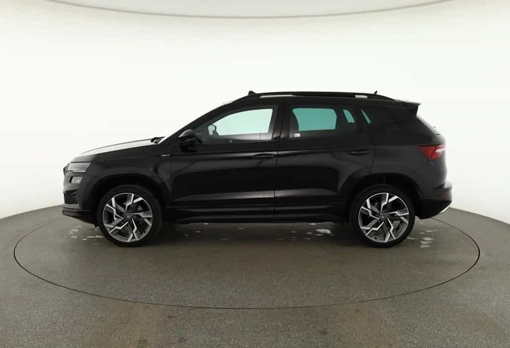 Skoda Karoq Sportline 1.5 TSI DSG Matrix ACC AHK Pano 09/2025-photo-1