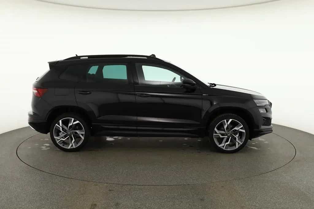 Skoda Karoq Sportline 1.5 TSI DSG Matrix ACC AHK Pano 09/2025-photo-5