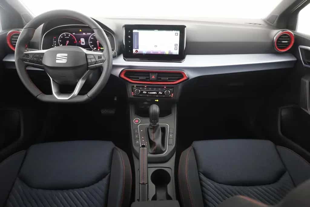 Seat Ibiza FR 1.5 TSI DSG LED ACC Navi Kamera 02/2026-photo-6