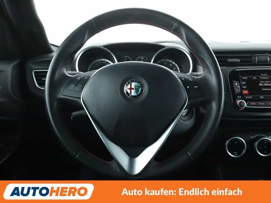 Alfa Romeo 1.4 Turbo Sprint *NAV*TEMPO*PDC*SHZ*ALU*KLIMA* 12/2015-photo-16
