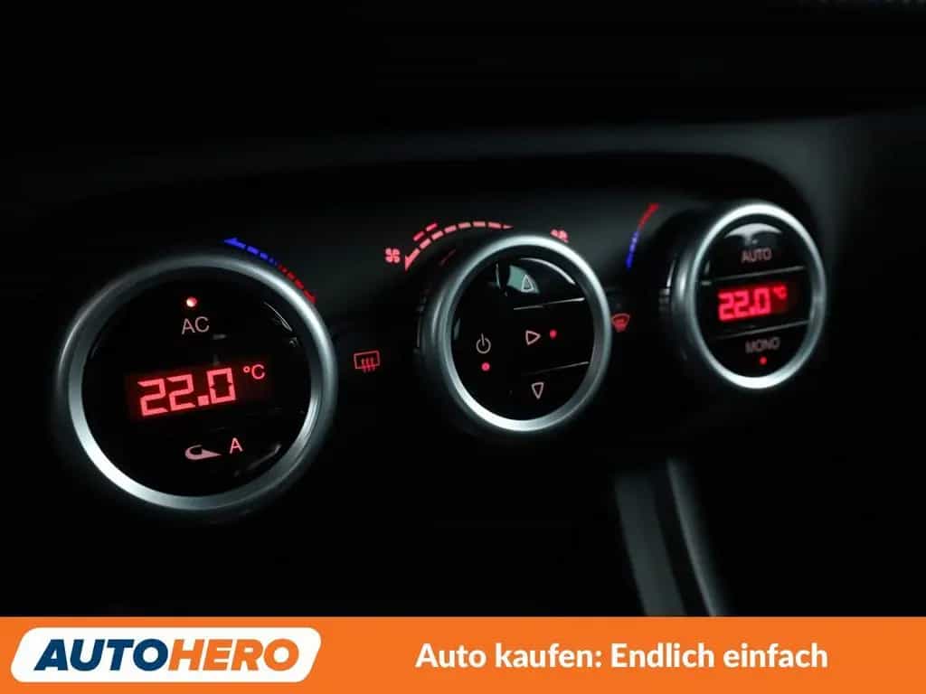 Alfa Romeo 1.4 Turbo Sprint *NAV*TEMPO*PDC*SHZ*ALU*KLIMA* 12/2015-photo-21