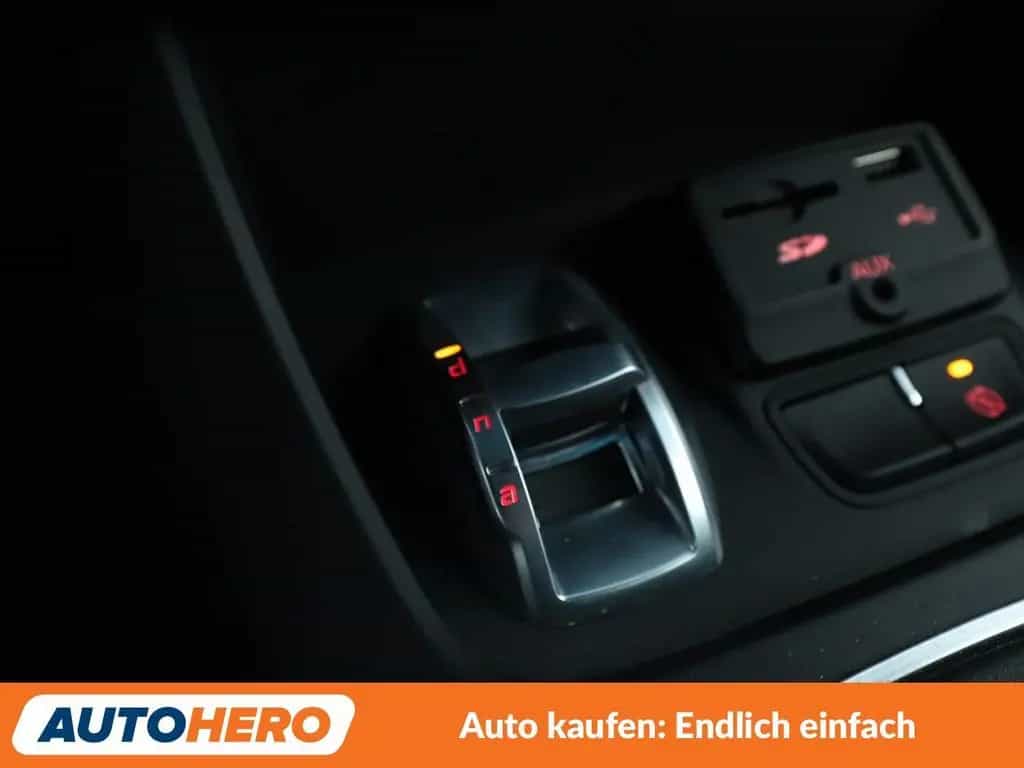 Alfa Romeo 1.4 Turbo Sprint *NAV*TEMPO*PDC*SHZ*ALU*KLIMA* 12/2015-photo-25