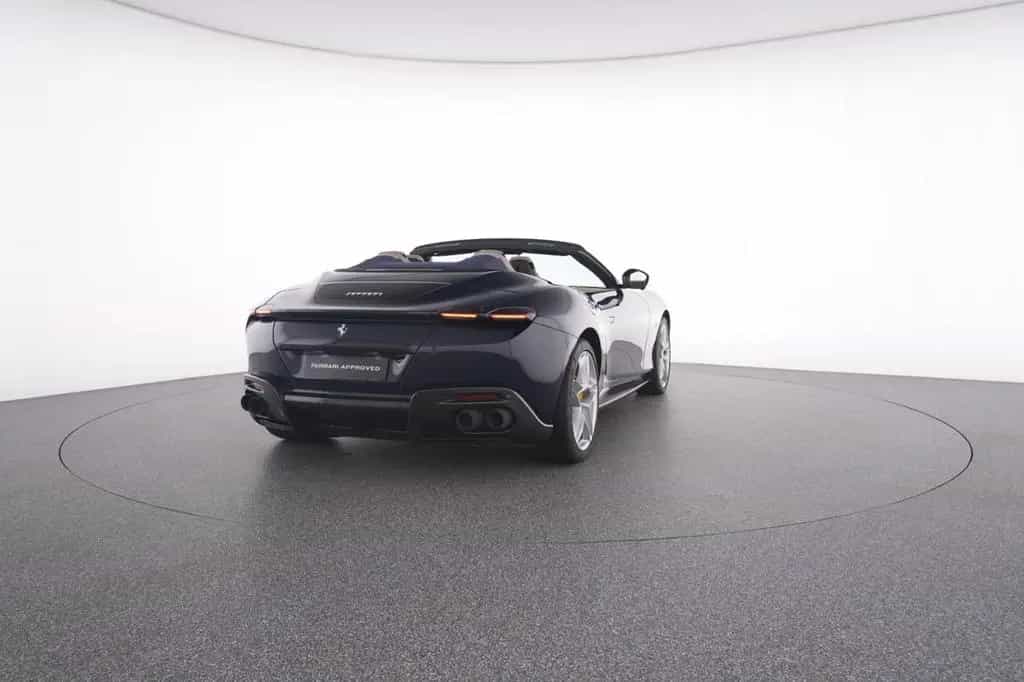 Ferrari Roma Spider FULL-CARBON BEIFAHRERDISPLAY 04/2025-photo-10