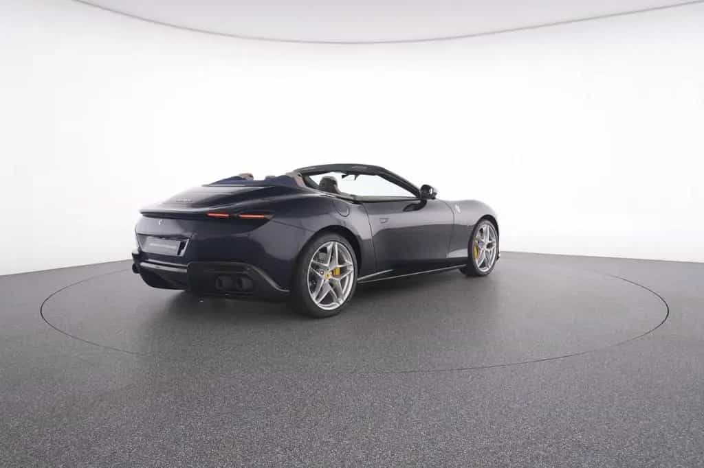 Ferrari Roma Spider FULL-CARBON BEIFAHRERDISPLAY 04/2025-photo-11