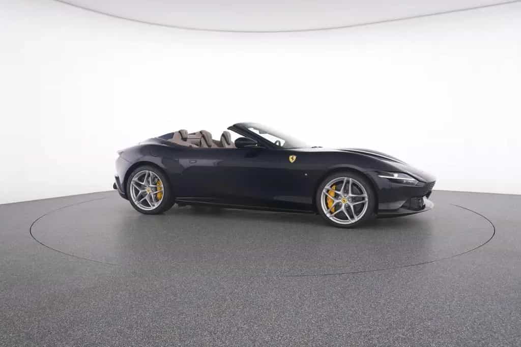 Ferrari Roma Spider FULL-CARBON BEIFAHRERDISPLAY 04/2025-photo-14