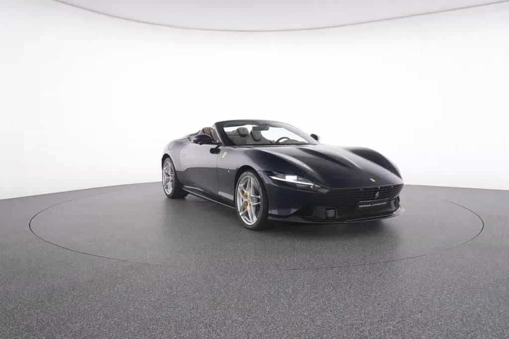 Ferrari Roma Spider FULL-CARBON BEIFAHRERDISPLAY 04/2025-photo-16