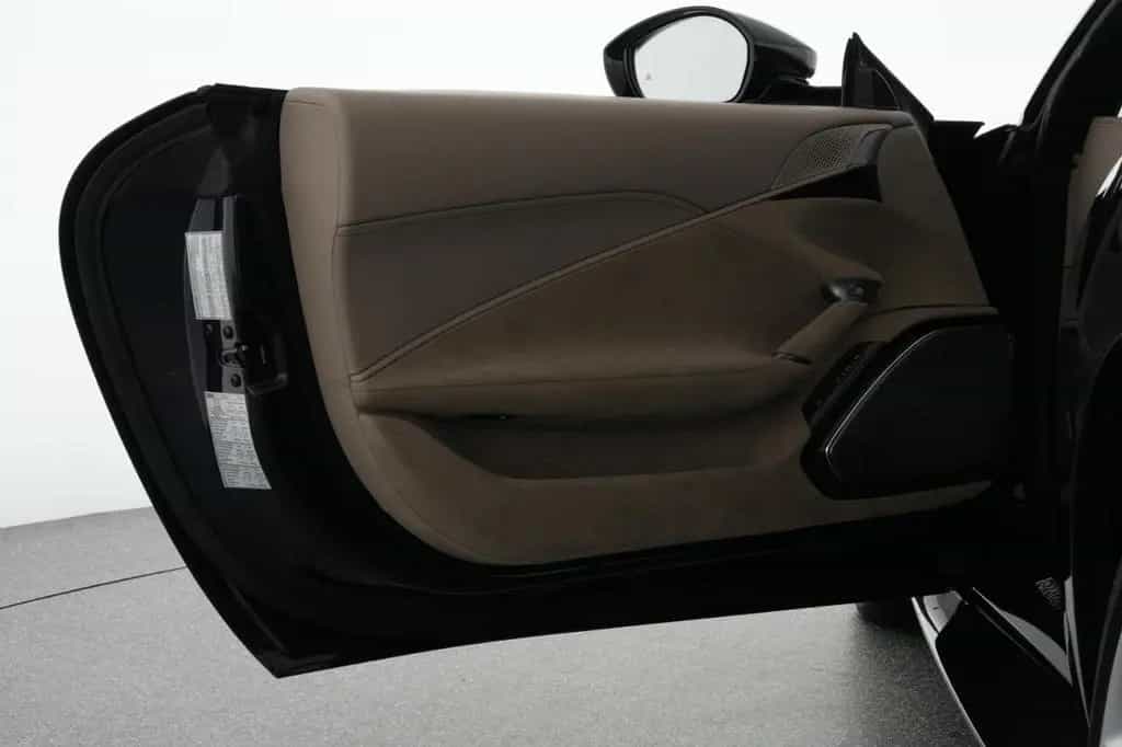 Ferrari Roma Spider FULL-CARBON BEIFAHRERDISPLAY 04/2025-photo-18