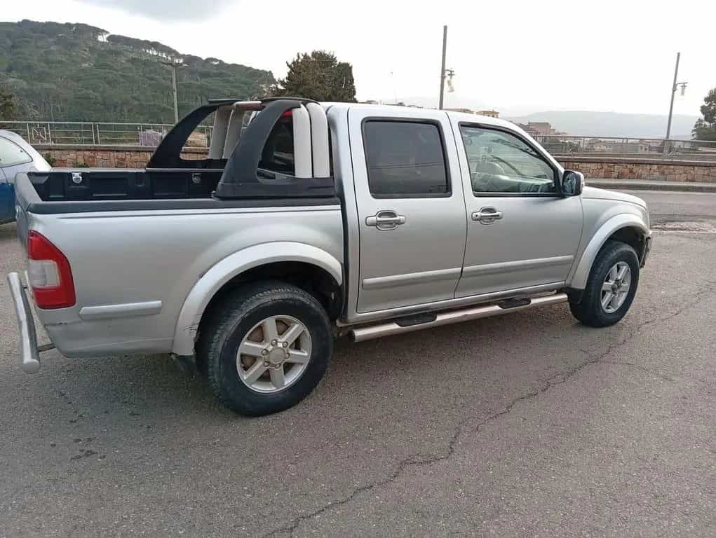Isuzu D-Max 3.0 TD cat Space Cab 4WD Pick-up LS 08/2006-photo-2