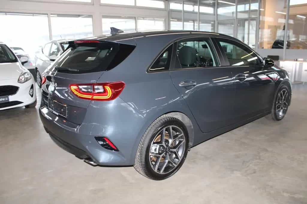 Kia Ceed / Ceed Spirit Aut. LED NAVI ACC BLIS uvm. 04/2025-photo-5