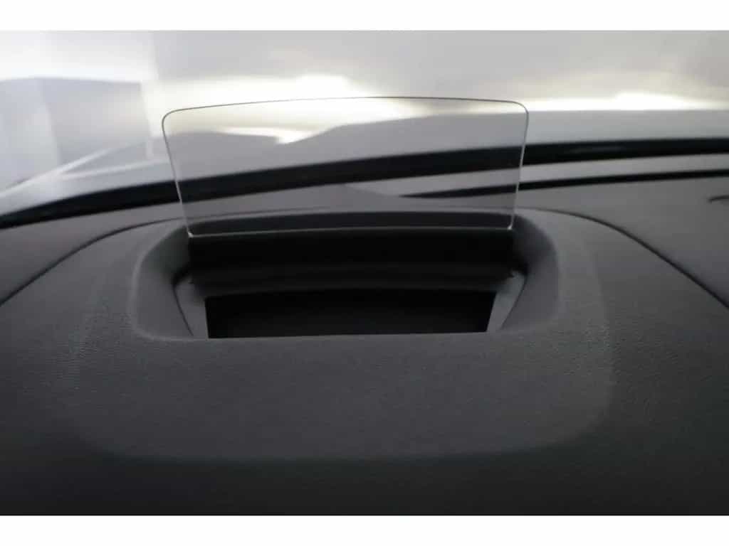 Citroën C4 1.2PureTech 130 Shine+LED+NAVI+KAMERA+HUD 05/2023-photo-17