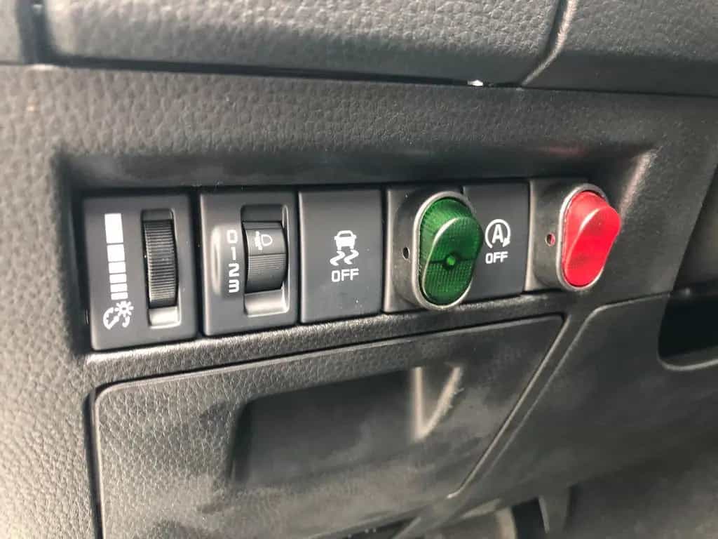 Isuzu D-Max Space Cab LS AT + Kipper + Winterdienst + null-photo-18