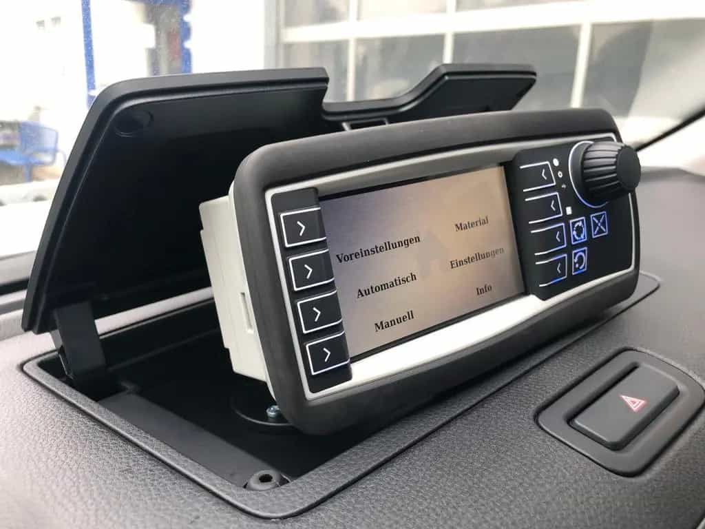 Isuzu D-Max Space Cab LS AT + Kipper + Winterdienst + null-photo-24