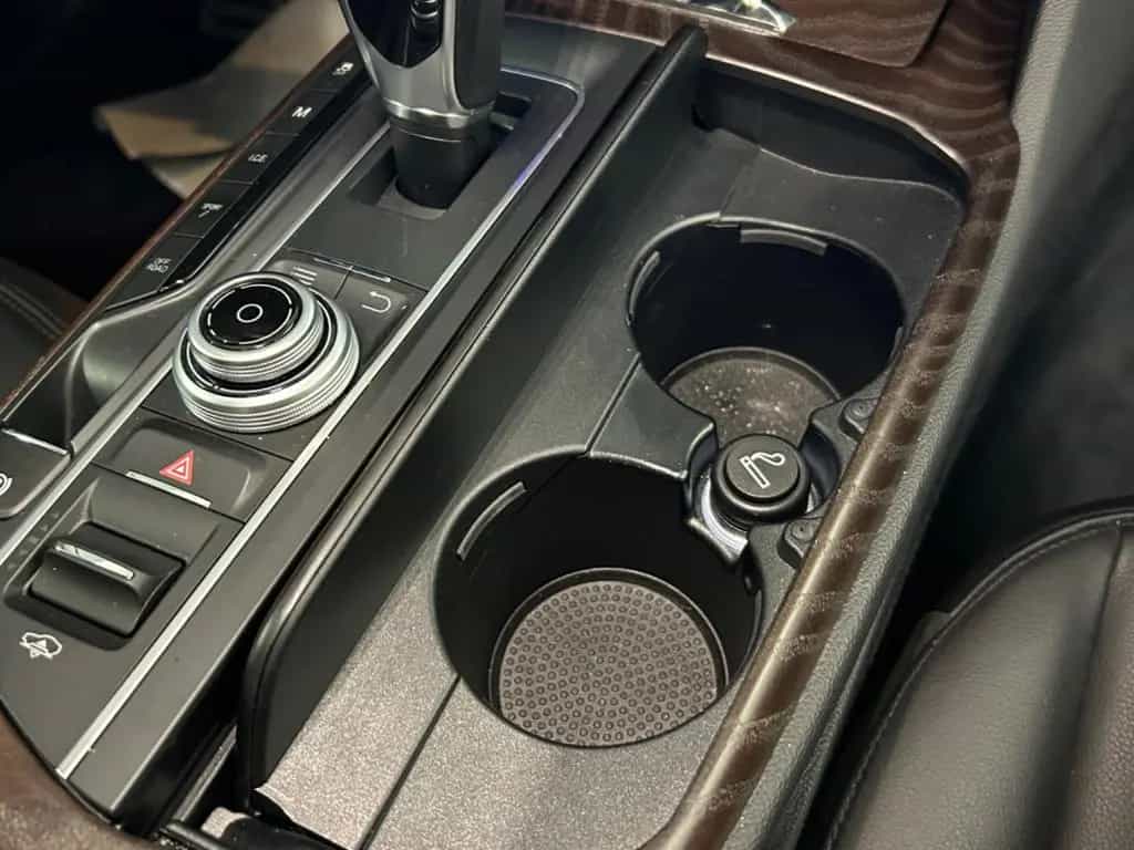 Maserati Levante 3.0 Q4 DIESEL *Panorama *360 Kamera * 09/2017-photo-12