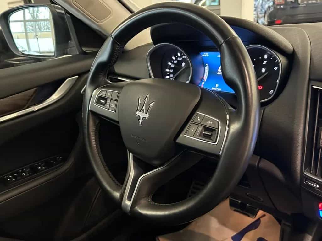 Maserati Levante 3.0 Q4 DIESEL *Panorama *360 Kamera * 09/2017-photo-18