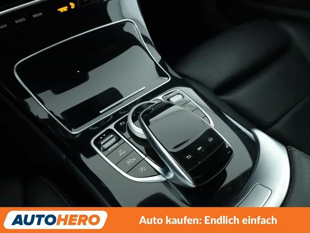 Mercedes-Benz C-Class 180 T AMG Line Aut.*LED*TEMPO*PDC*SHZ*KLIMA* 03/2020-photo-21