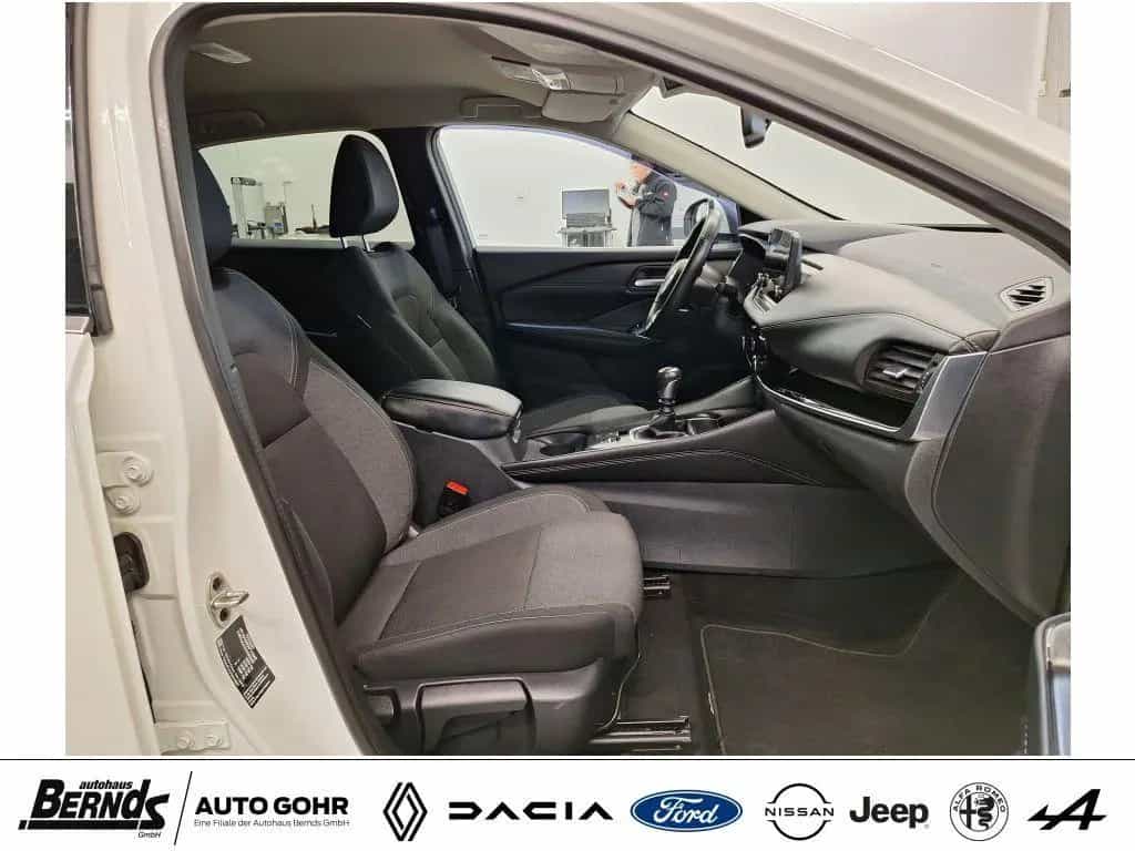 Nissan Qashqai 1.3 DIG-T MHEV N-Connecta 04/2022-photo-2