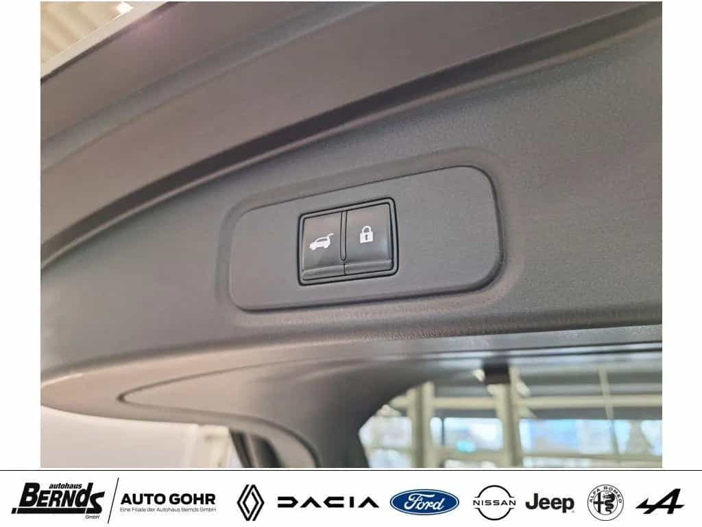 Nissan Qashqai 1.3 DIG-T MHEV N-Connecta 04/2022-photo-5