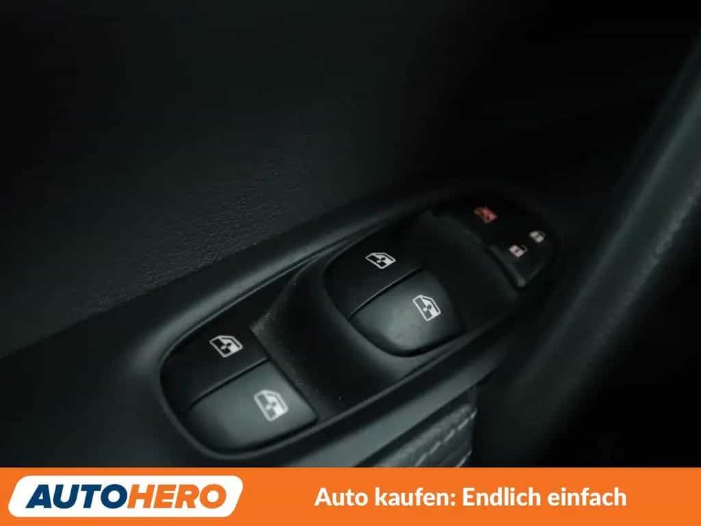 Nissan Qashqai 1.3 DIG-T N-Connecta Aut.*NAVI*360°CAM* 12/2019-photo-24