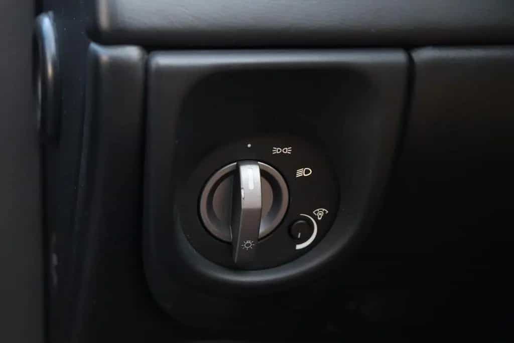Aston Martin V8 Vantage Roadster +DEUTSCH+MEMORY+SITZHEIZUNG+ 03/2008-photo-25