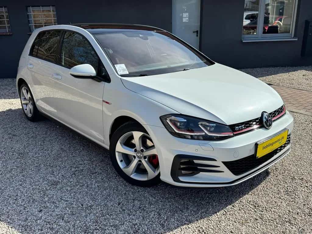 Volkswagen Golf VII GTI DSG Navi Virtual Pano ACC DynA DLA 08/2017-photo-1