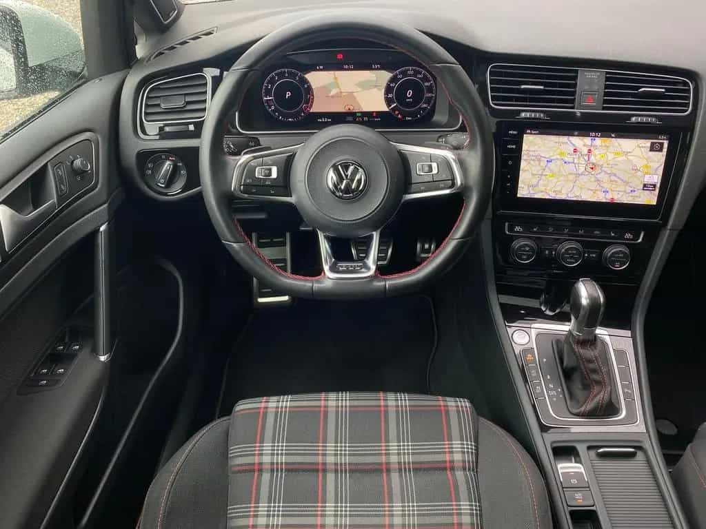 Volkswagen Golf VII GTI DSG Navi Virtual Pano ACC DynA DLA 08/2017-photo-10