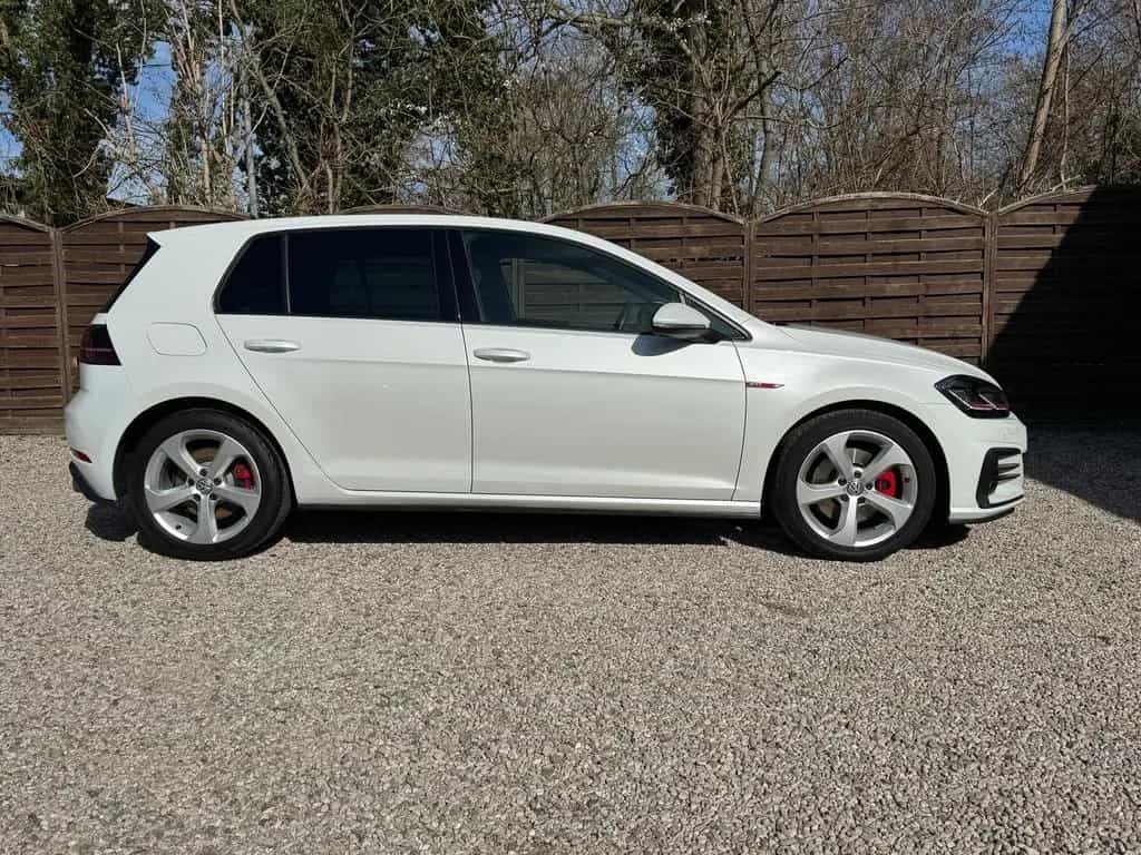 Volkswagen Golf VII GTI DSG Navi Virtual Pano ACC DynA DLA 08/2017-photo-2
