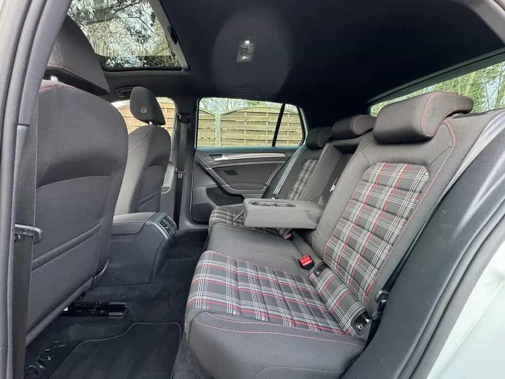 Volkswagen Golf VII GTI DSG Navi Virtual Pano ACC DynA DLA 08/2017-photo-7