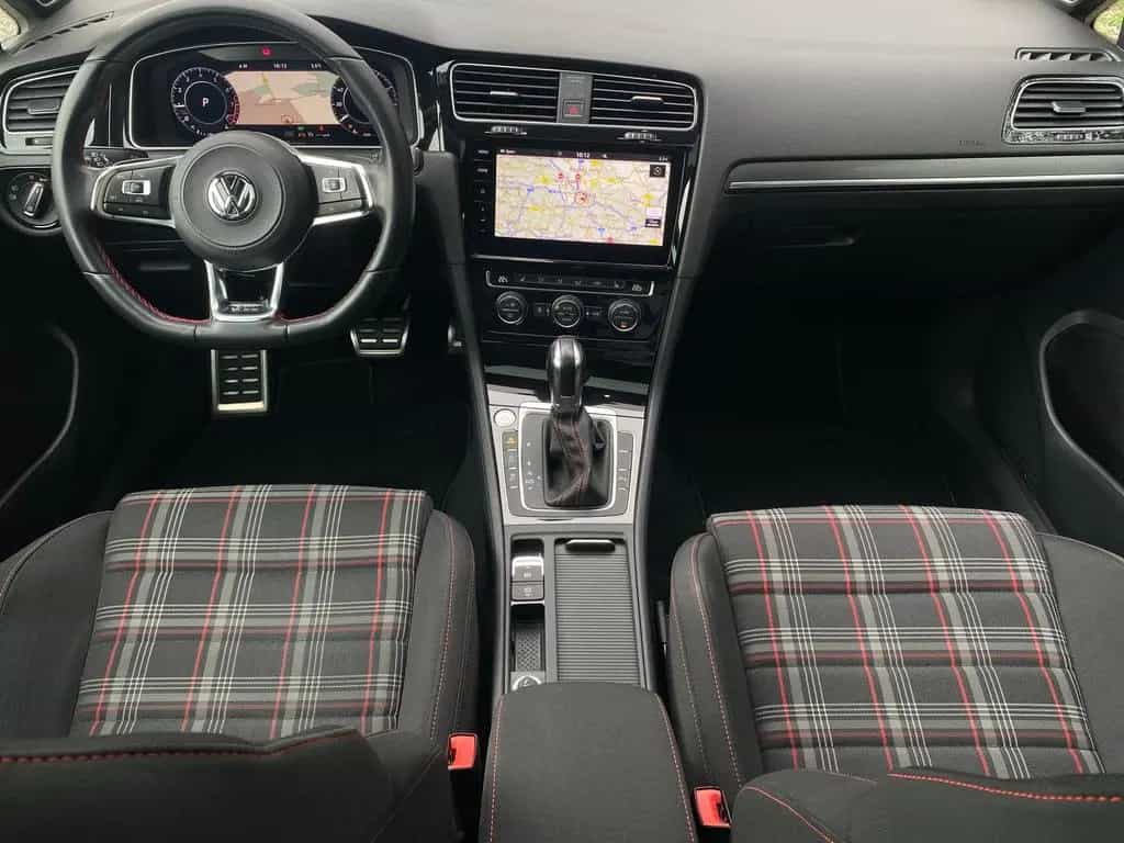 Volkswagen Golf VII GTI DSG Navi Virtual Pano ACC DynA DLA 08/2017-photo-8