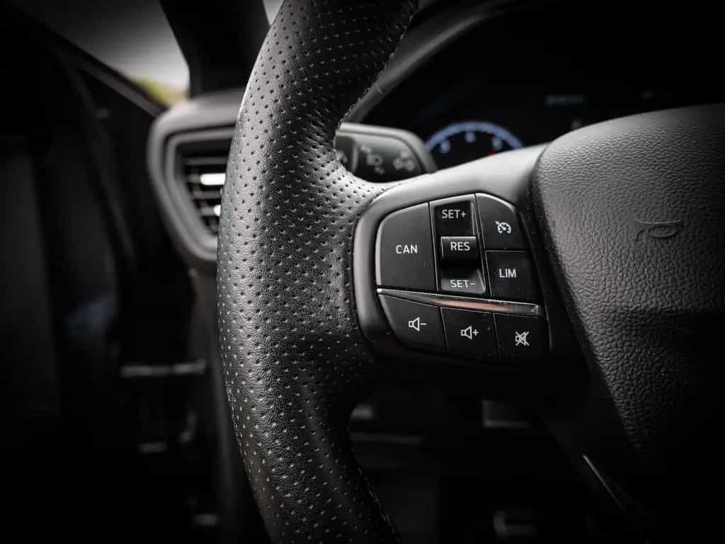 Ford Focus ST AD Navi Soundsystem B & O LED Kurvenlic 06/2020-photo-15