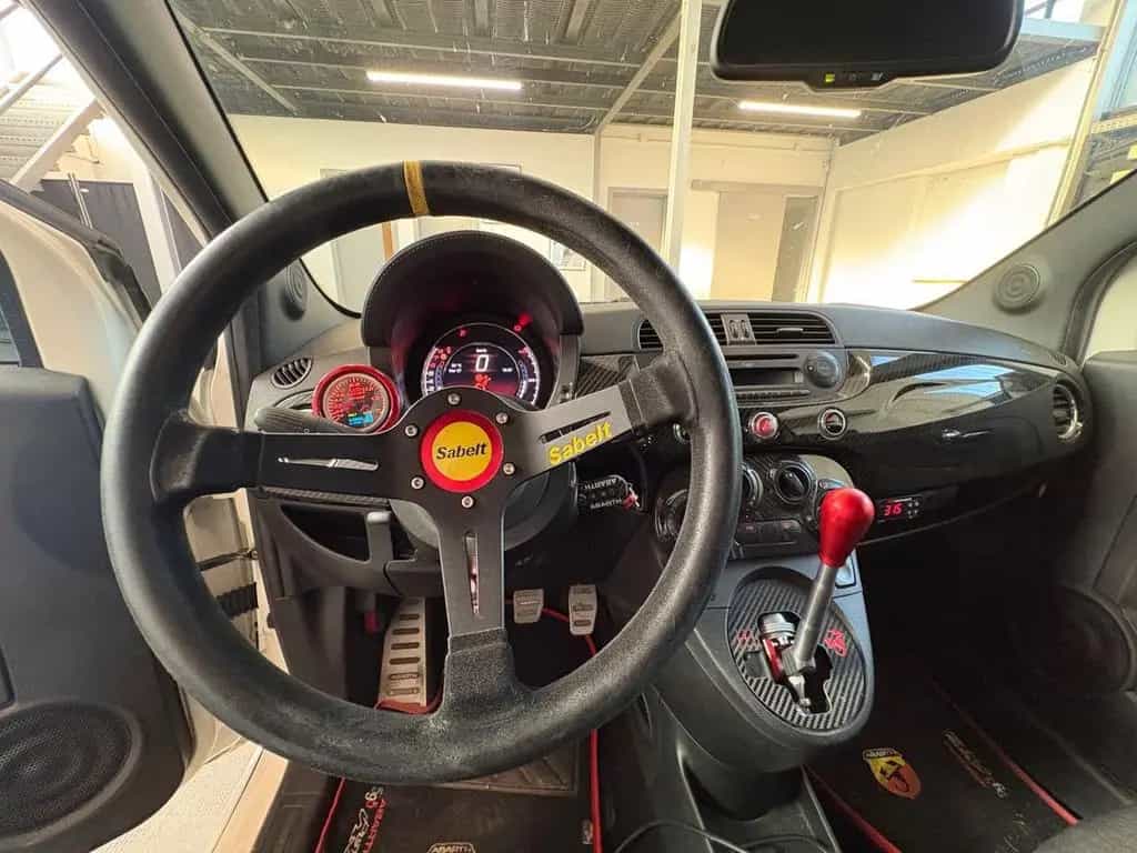 Abarth 595 1.4 Turbo T-Jet 160 CV Competizione 08/2014-photo-9