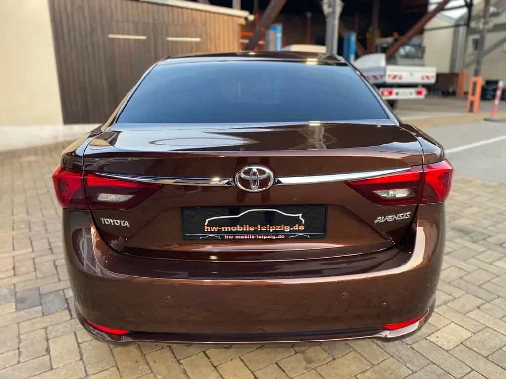 Toyota Avensis 1.8 Business Edition Leder LED Navi SHZ 10/2015-photo-5