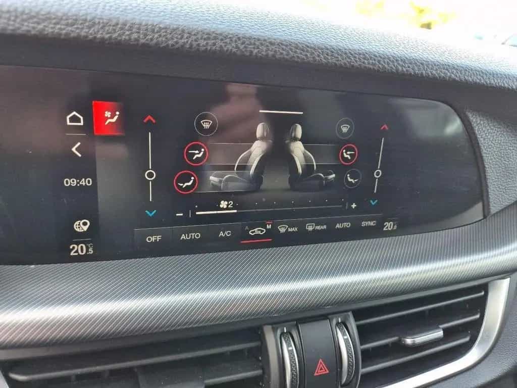 Alfa Romeo Stelvio 2.2 Turbodiesel 190 CV AT8 Q4 10/2022-photo-12