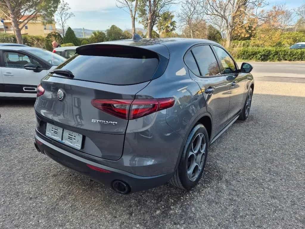 Alfa Romeo Stelvio 2.2 Turbodiesel 190 CV AT8 Q4 10/2022-photo-4