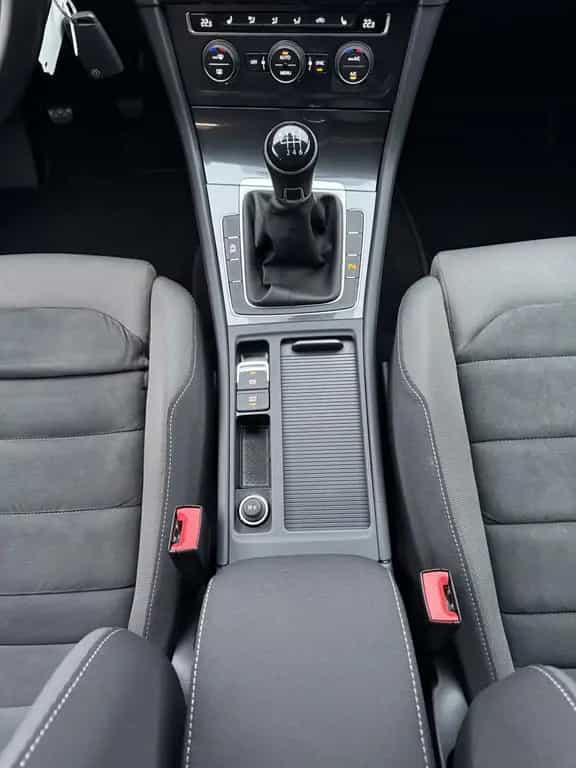 Volkswagen Golf 1.5 TSI Comfortline BMT NAV+DIGDISPLAY+2HD 06/2019-photo-11
