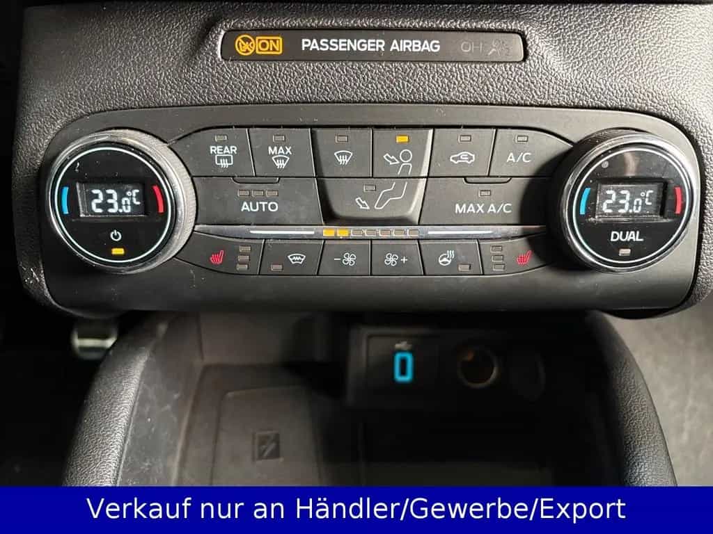 Ford Focus Kombi 2.3 EB ST LED Leder SHZ Navi PDC 07/2019-photo-12