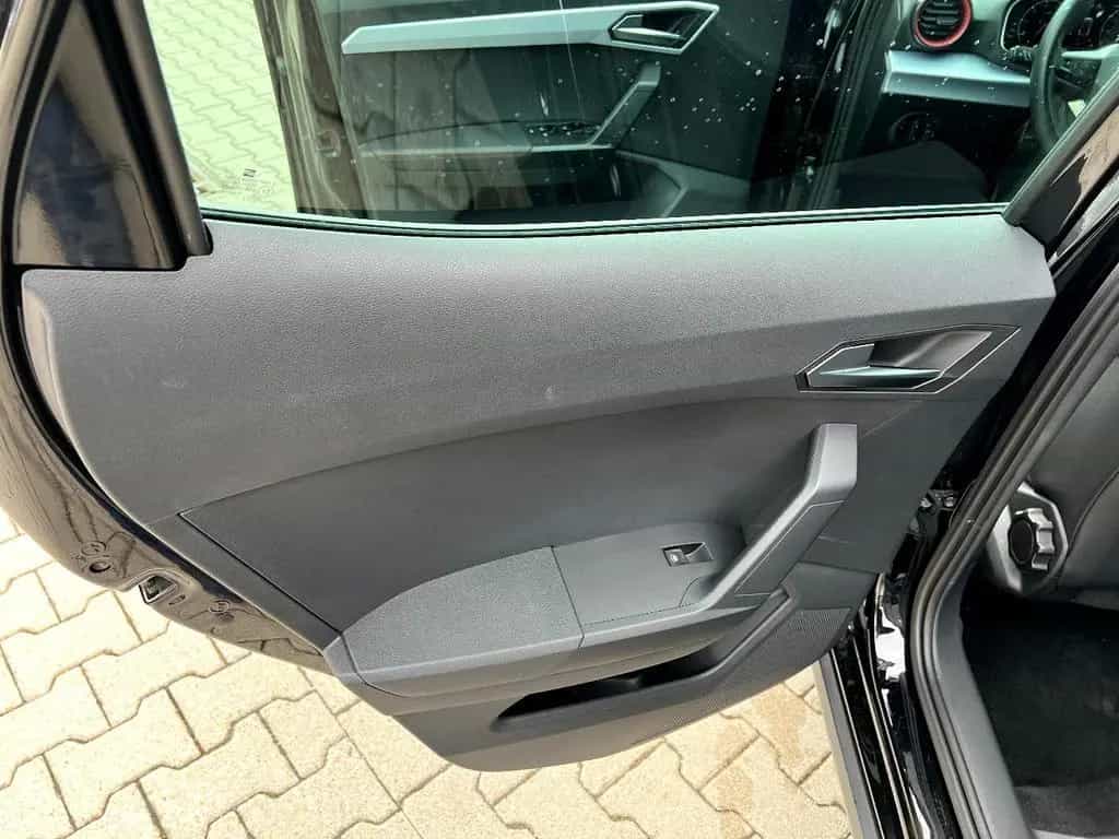 Seat Arona 1.0 TSI FR *LED Navi Leder AHK ACC Sitzh.* 02/2023-photo-10
