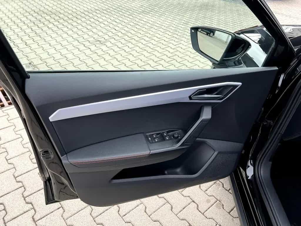 Seat Arona 1.0 TSI FR *LED Navi Leder AHK ACC Sitzh.* 02/2023-photo-9