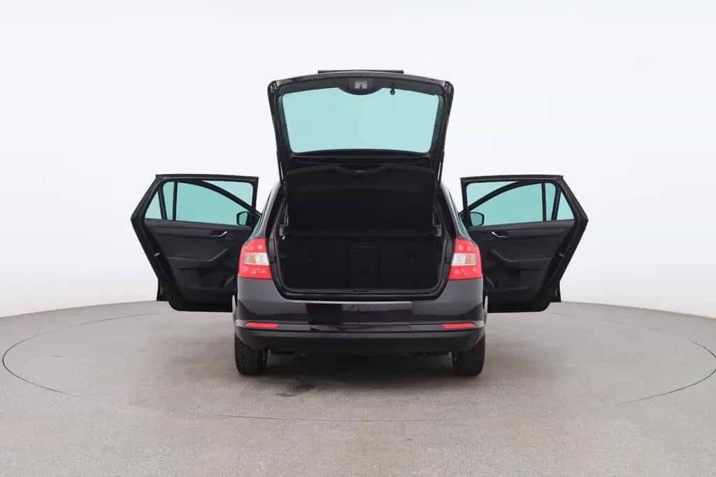 Skoda Rapid Spaceback Elegance TSI 11/2014-photo-11