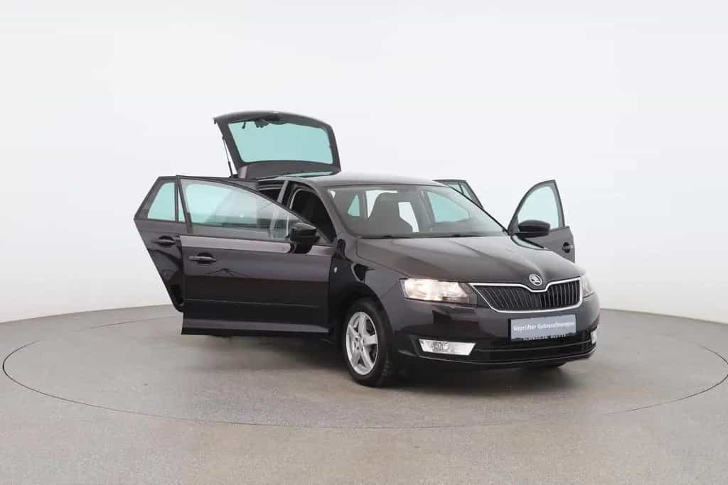 Skoda Rapid Spaceback Elegance TSI 11/2014-photo-14