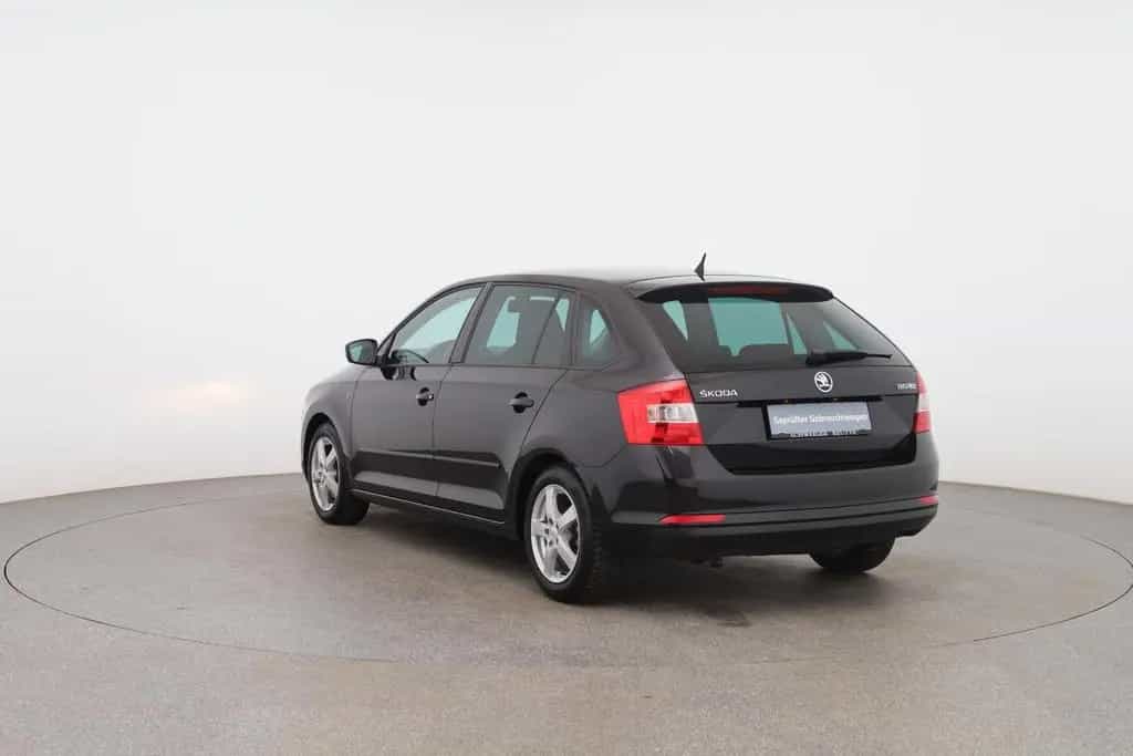 Skoda Rapid Spaceback Elegance TSI 11/2014-photo-2