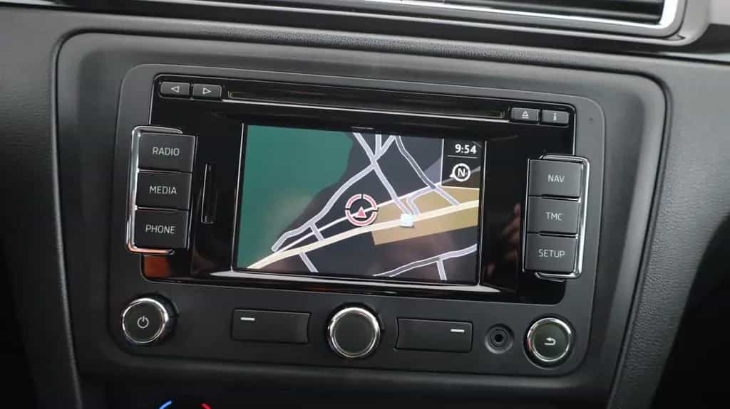 Skoda Rapid Spaceback Elegance TSI 11/2014-photo-21
