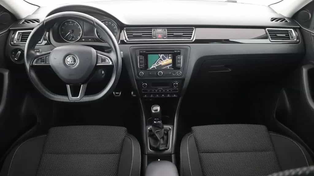 Skoda Rapid Spaceback Elegance TSI 11/2014-photo-22