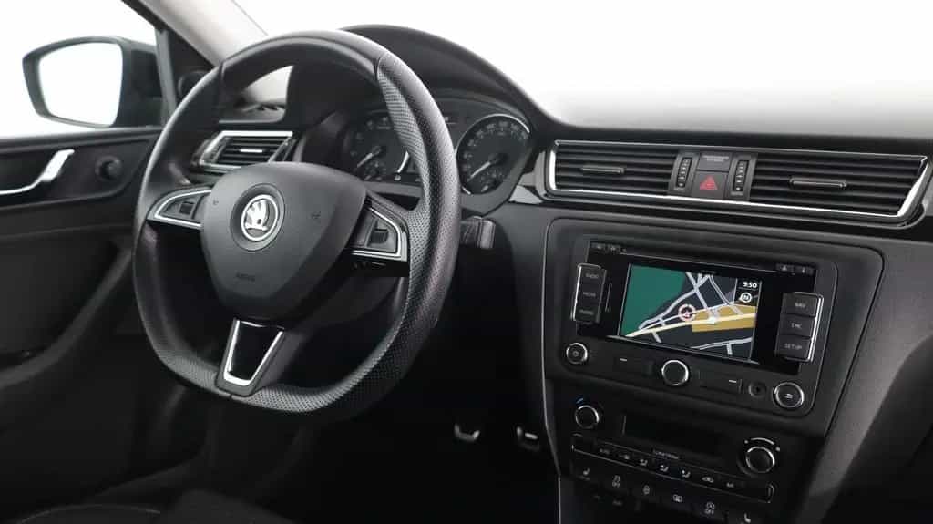 Skoda Rapid Spaceback Elegance TSI 11/2014-photo-26